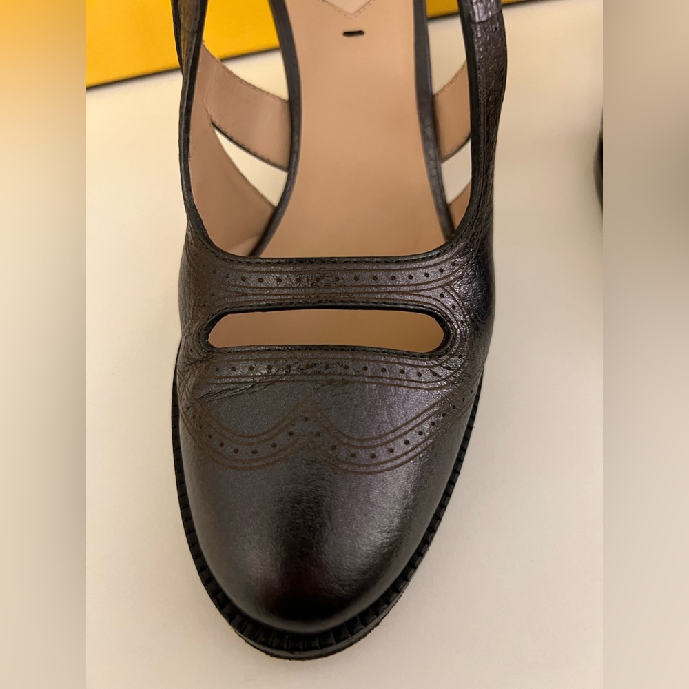 Authentic Fendi Charcoal Cut-out Mary Jane Pumps, Size 7 - Picture 6 of 14